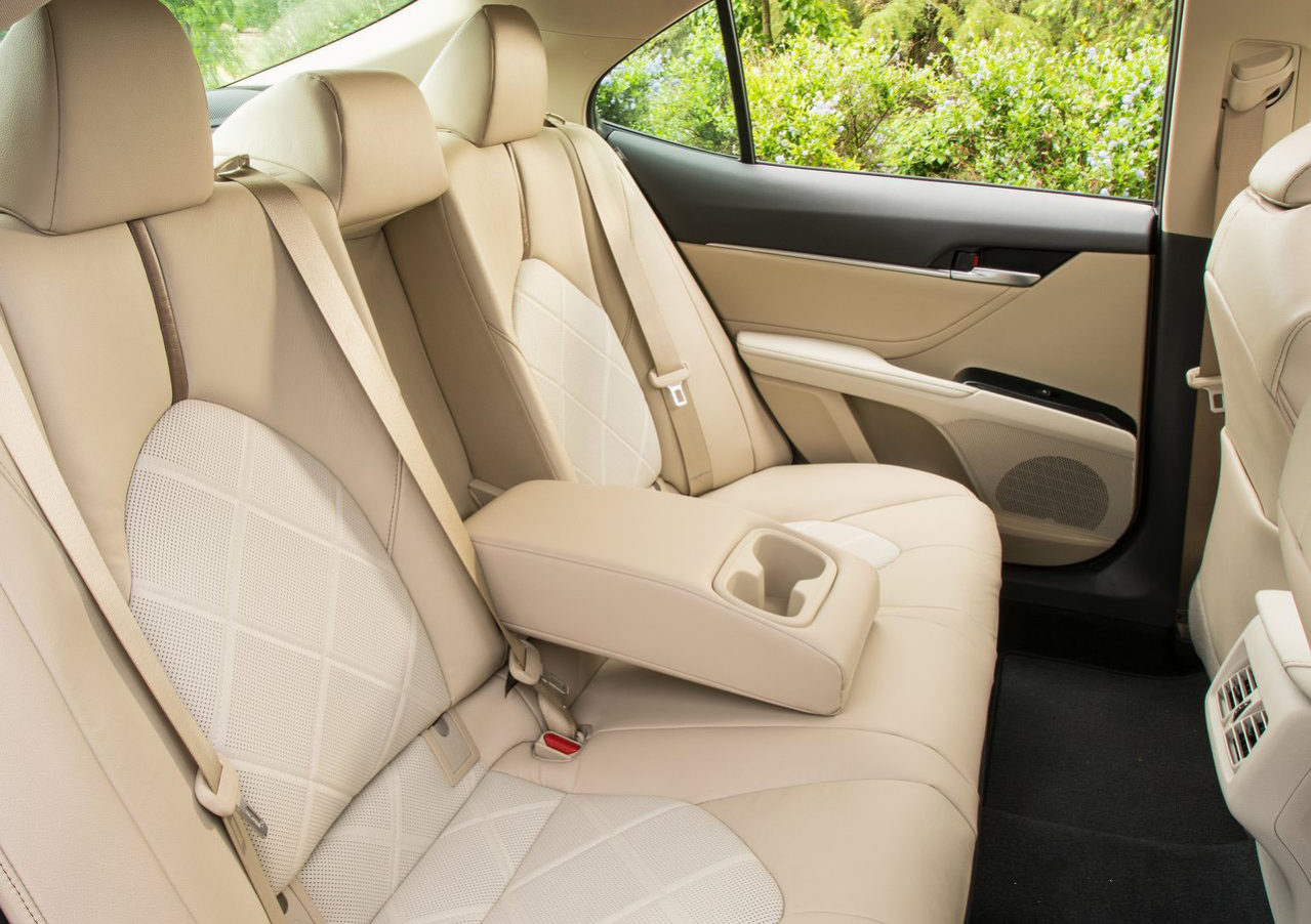 camry-3-1279x902
